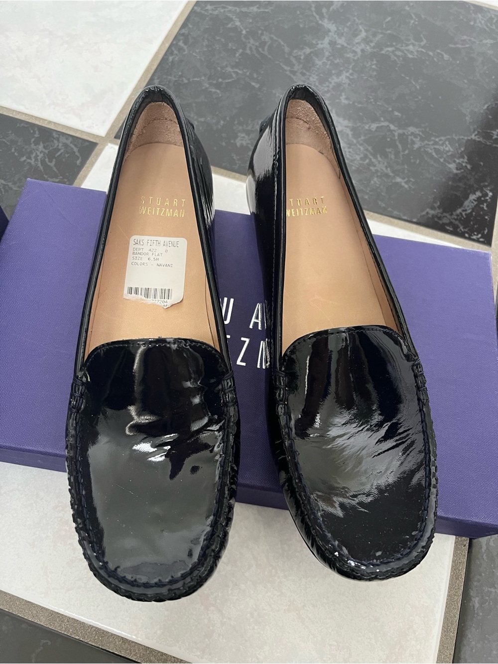 NIB 100% Stuart Weitzman Navy Blue Patent Leather Loafers M6.5
